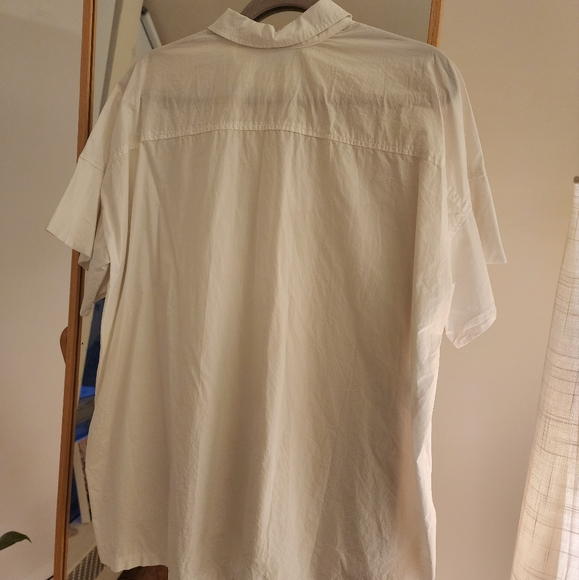 K-Style White Button Up Short Sleeve Top - Picture 4 of 4